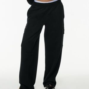 Aritzia TNA Cozy Fleece Mega Cargo Sweatpant